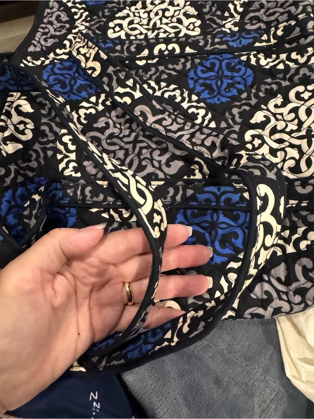 Vera Bradley spacious quilted